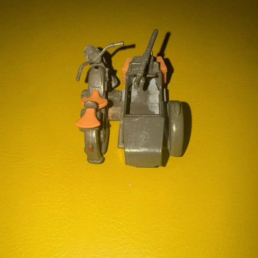 Vintage Britains Ltd Die-Cast German BMW Motorcycle w/sidecar War READ